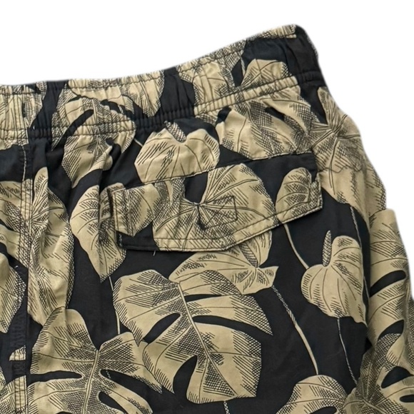 NWT Roundtree & York Tropical Swim Trunks M Black - Picture 6 of 11